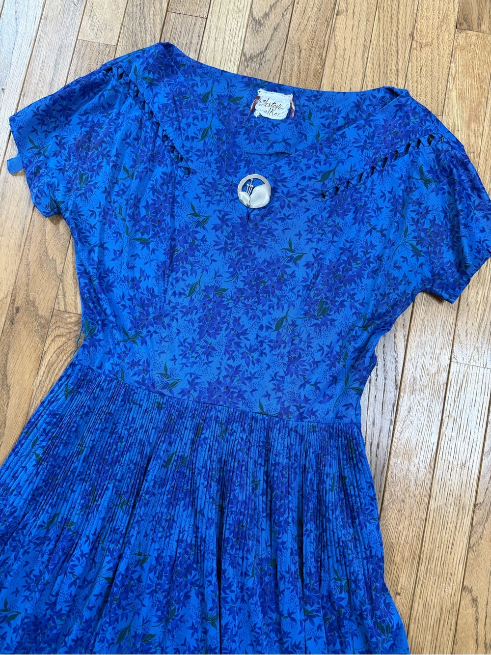 1950s Vintage Westover Walker Blue Floral Pleated Women’s Dress